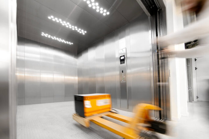 Lift Neuanlage - Lastenaufzug