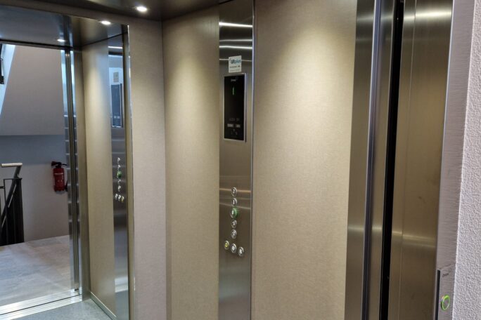 Kabine-Orona-Personenaufzug-Liftplus AG