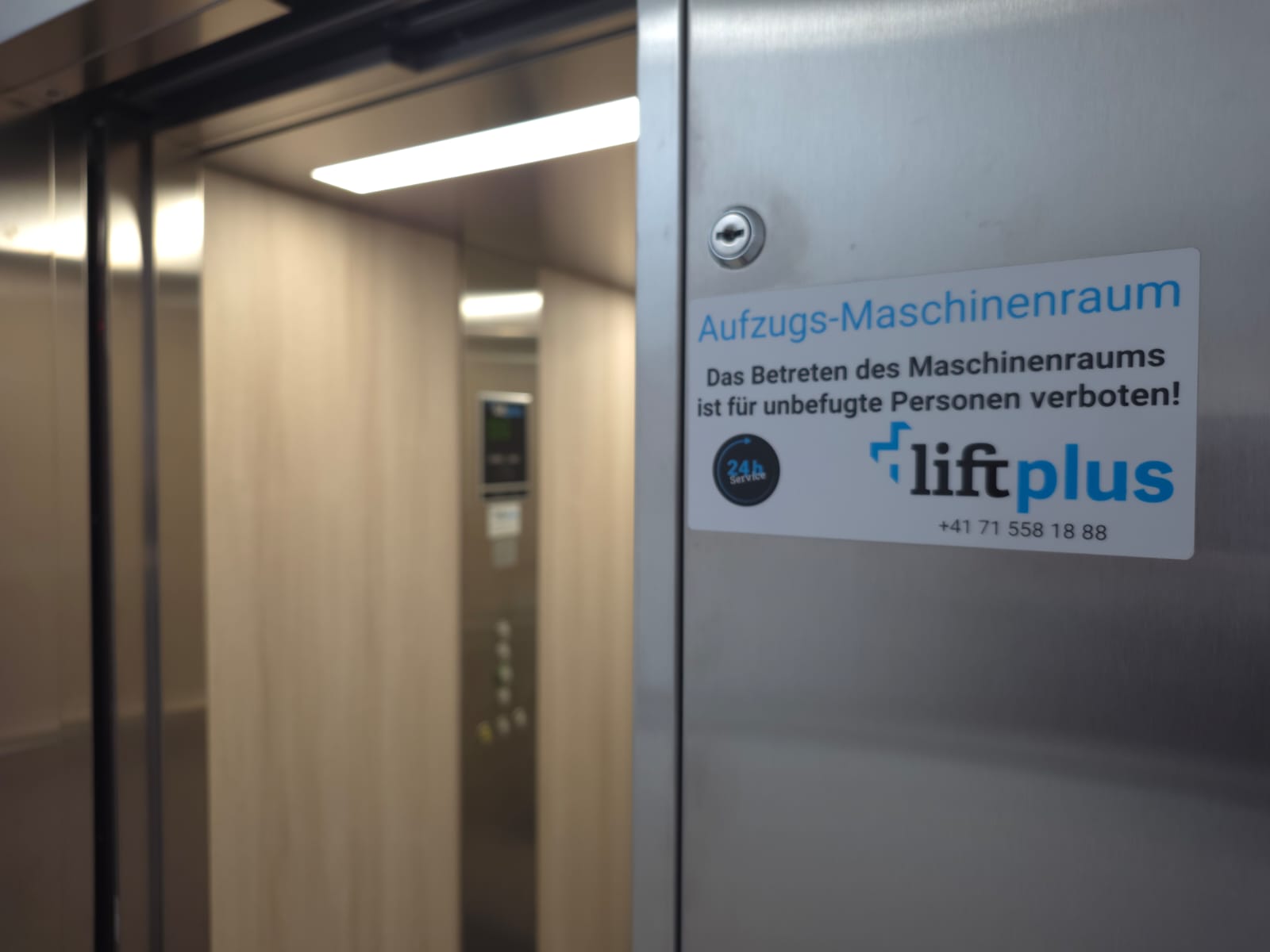 Lift-Aufzug-Neubau