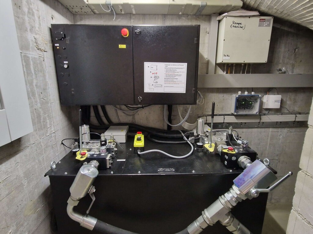 Liftplus AG - Warum unser neu modernisierter hydraulischer Warenaufzug einen echten Mehrwert für den Betrieb generiert.