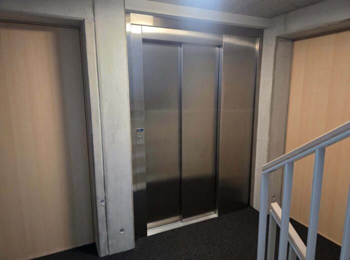 Lifplus-Aufzug-Personenaufzug-Lift Personenlift-Lift-Aufzugstechnik-Montage-Gossau